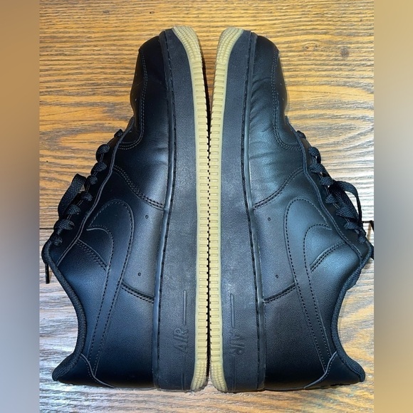 Nike Air Force 1 Low Black Gum DZ4404-001 Men's Size 10.5 - Picture 3 of 10